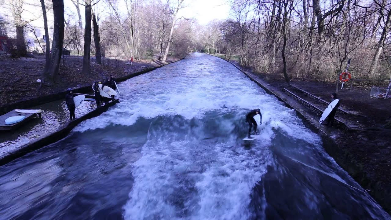 Munich Canal Surfing - Christmas Eve 2013