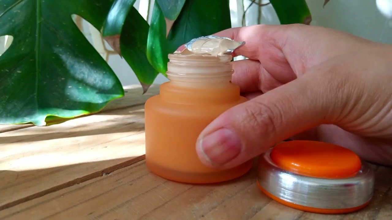 CENTURY BEAUTY VITAMIN C FOUNDATION REVIEW