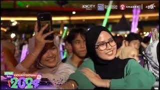 Sembunyi - Misha Omar [LIVE iOi CiTY MALL] era & Hitz Countdown 2024