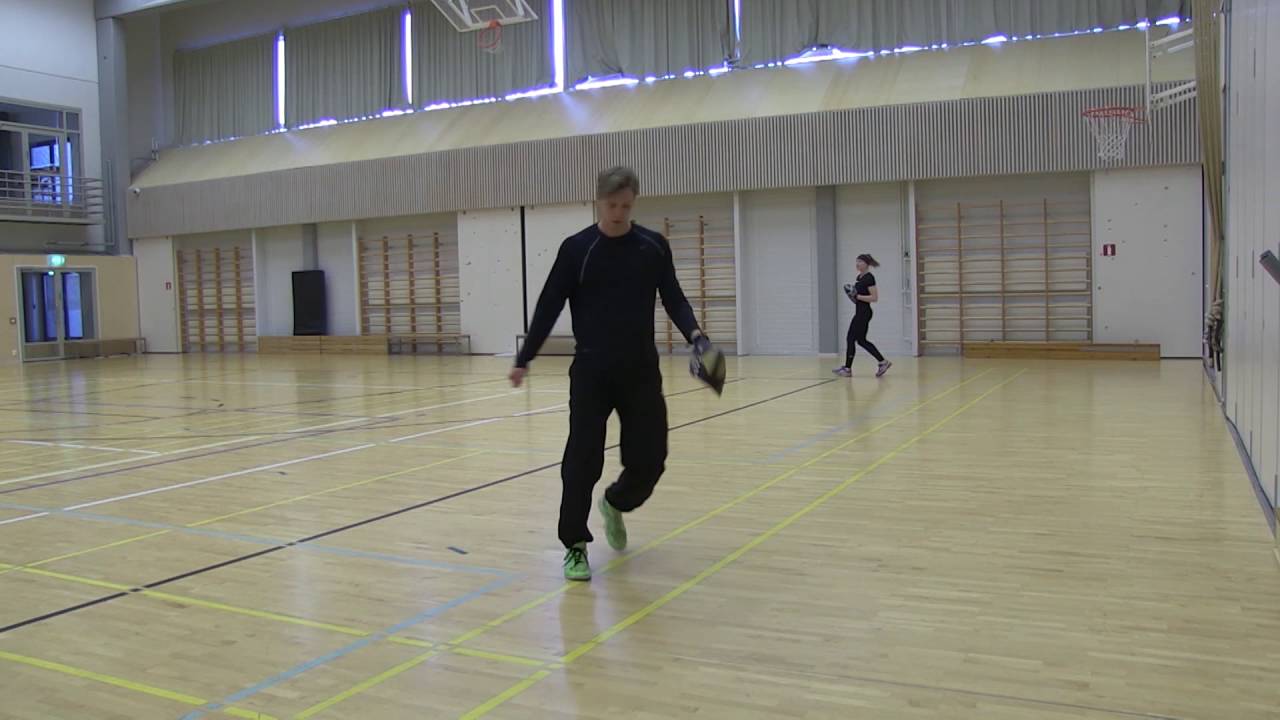 Kopparipeli: Saumalyönnin kiinniottamainen rystypuolelta