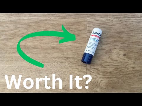Review - Aquaphor Lip Repair Stick, Moisturizing Lip Balm Pack, Relieves Dryness