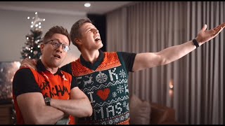 Kersfees Kêrels - Tjoppies vir Kersfees (Parody Pille vir Kersfees | Theo & Tiaan)