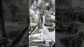 Smart Hack: Excavator Clearing Debris Easily! 🚜