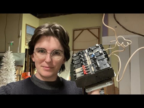 Garbage Day 03: Square Wire Mesh, Cigar Box of Hardware, and a Circuit Breaker Panel!