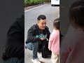 優しい子の善行、失くしたお金を返す