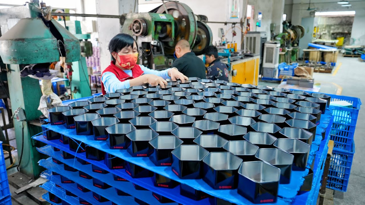 ⁣How it's made: Unveiling the Efficiency of Tin Box Manufacturing