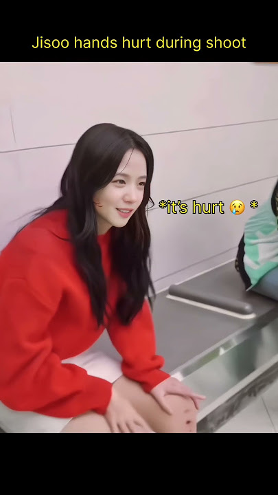 Jisoo hurt ๐ข during shoot #blackpink #trending #shorts