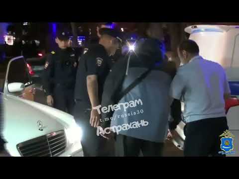 Полицейские рейды в местах, где гуляет молодежь в Астрахани