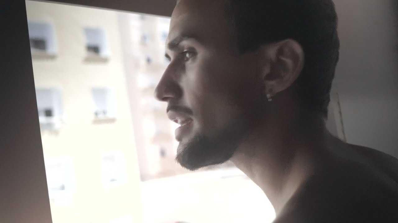 Tobi Artigiano • WHO? (PROD. DHEFORMER GALINIER)