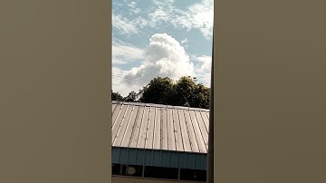 Habis Hujan, terbitlah awan cantik yg berjalan indah secara perlahan #OOT #shorts