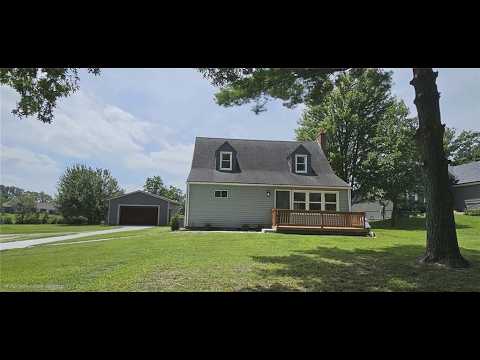 1600 Country Club Drive, Pleasant Hill, MO home video tour