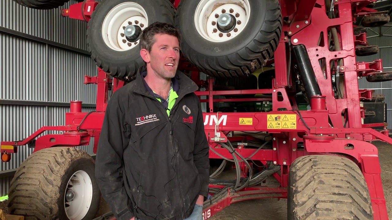 Morris Quantum Air Seeder