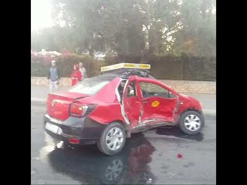 مصرع سائق طاكسي صغير بطريق عين الشقف بمدينة فاس أثناء اصطدام سيارة الاجرة التي كان يقودها بسيارة أخر