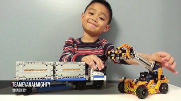 Lego Technic 40TH 42062 Container Yard