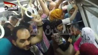 جحيم مترو القاهرة فى رمضان والغريب ان الناس بتضحك|اكسجين مصر