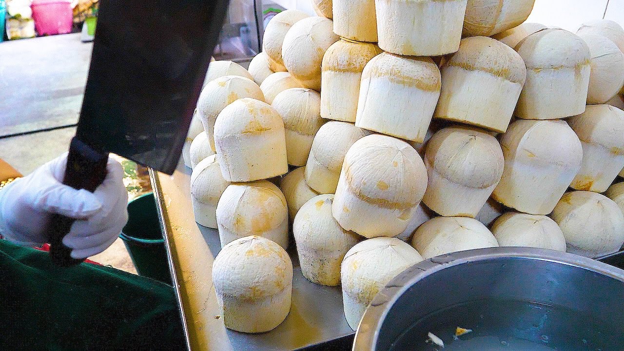 Мастер по нарезке кокосов и завод по вторичной переработке кокосов - Кокосовая фабрика в Таиланде