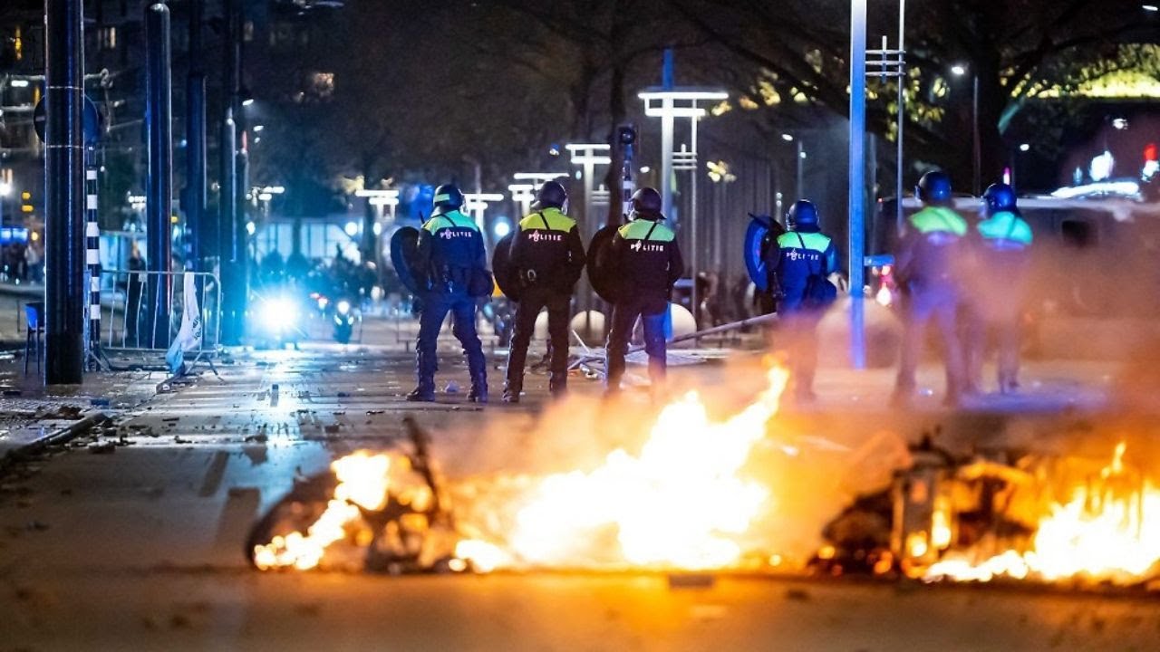 Rioting erupts at COVID restrictions protest in Rotterdam