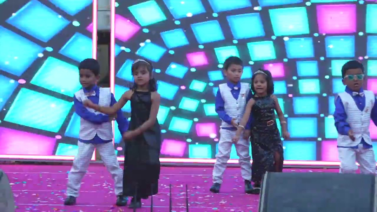 AAJ KI PARTY DANCE PERFORMANCE BY UKG LITTLE CHARMS