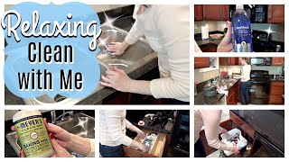 CLEAN WITH ME 2017 // RELAXING NIGHT TIME CLEANING MOTIVATION  // KITCHEN CLEANING MOTIVATION
