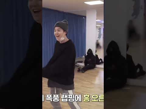 aaaarmy S Suga comedy and faanny video and so cute 🥰💕 BTS suga