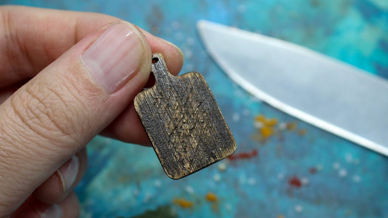 DIY Miniature old kitchen cutting board | Chopping board TUTORIAL | Dollhouse miniatures