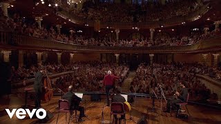 Raimon - 18 De Maig A La Villa