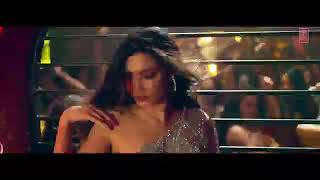 Sheher ki Ladki song                                     khandaani Shafakhana