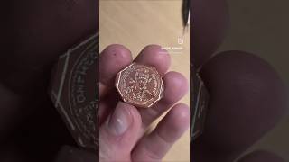 Taille d’un solidus dans du Jaspe rouge #gold #coin #collection
