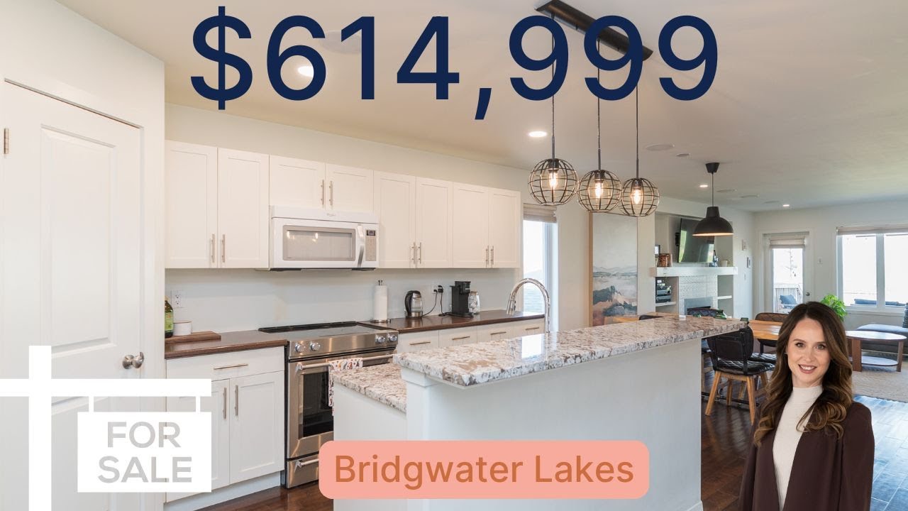 Stunning Bridgwater Lakes Bungalow | INCREDIBLE Views + Beautiful Curb Appeal | $614,999