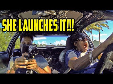 Video till Rolig mamma kör sin sons trimmade bil