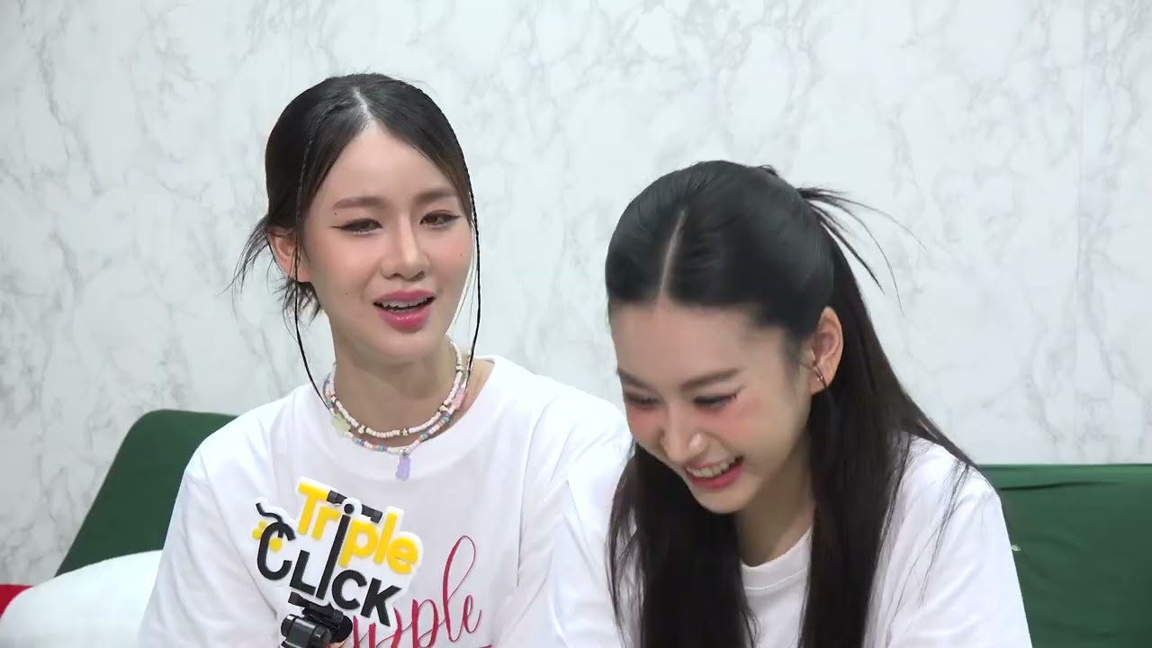 พูดคุยเต็มๆ กับ ออม-โฟค 2 สาว 2 สไตล์ จากซีรี่ส์ Apple...ถึงเธอ ที่รัก