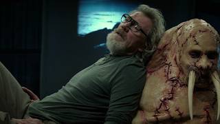 Tusk | Full Movie Story Explained | Michael Parks | Justin Long