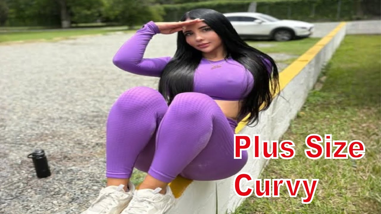 Ángela Rodríguez : Top Plus Size Curvy Model : Curves Confidence  Career Highlights