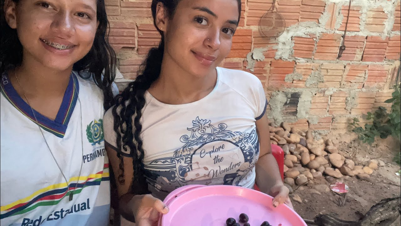 BRINCADEIRA DA UVA ENVENENADA COM A MARIA