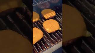 cheese on my burger trumpetmaster77 bbq steak bbqrecipes bbqfood food ??