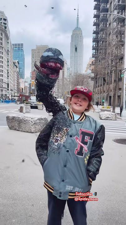 Venom Spotted in New York City! | #nyc #marvel #spiderman #venom