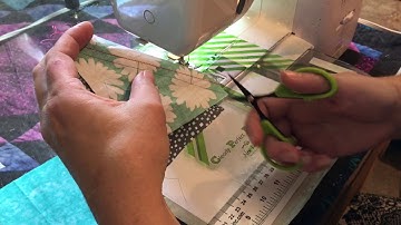 Accordion Sewn scrappy  half square triangle technique Part 2 - Sewing  the Accordian!