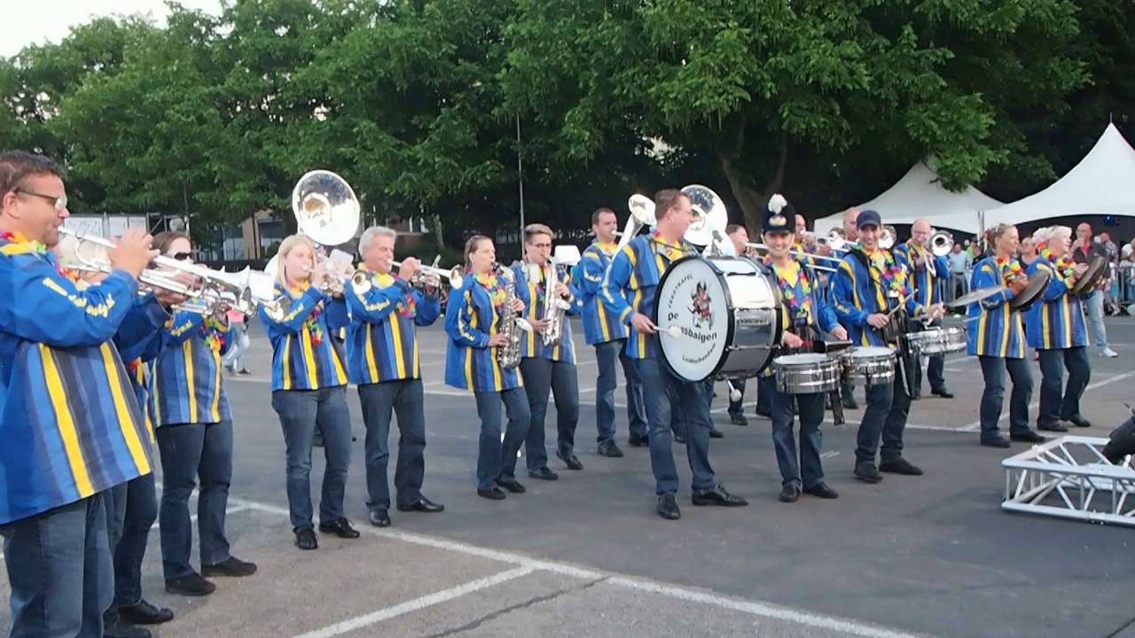 Feestkapel De Blaasbalgen - Tralala Medley - Taptoe Tiel 2016