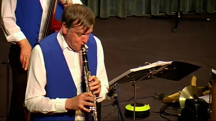 Wim Vreeburg (cl) with Willie Ashman Orig. Jazzban...