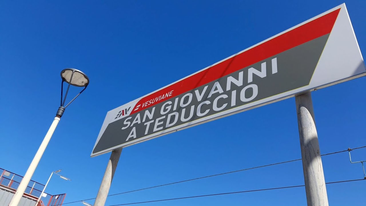 CIRCUMVESUVIANA:San Giovanni a Teduccio