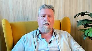 Knowledge vs Wisdom — The Difference That Changes Everything