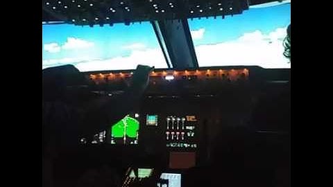 WorldFlight 747 "QF25" Simulator - Aerowinx PSX failure modes fun.