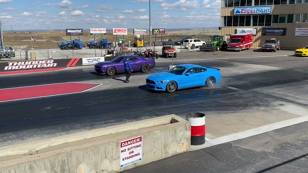Grabber Blue Bayou 1382 vs ported tuned and pullied Red Eye Hellcat