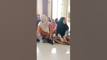PAKAIAN ADAT KEBAYA 2