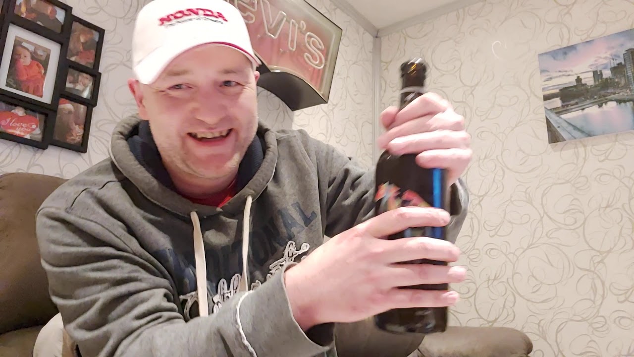 Jo's Beer Reviews episode 6. Today's  review will be the Ros Beiaard 2020 from Vicaris brewery.