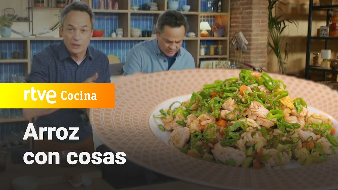 Arroz con cosas *Cocina de aprovechamiento* - Menudos Torres | RTVE Cocina