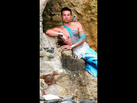 Professional Merman Teaches Two Men To Become Mermaids