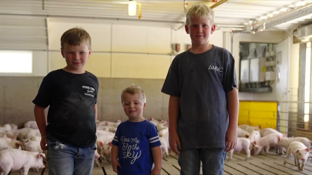 Master Pork Producers: Brad & Sarah Lundell