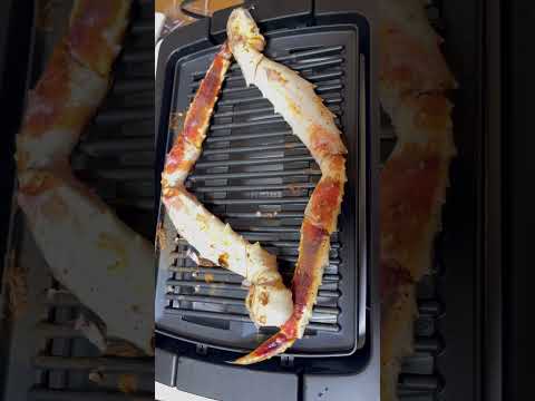 タラバガニを焼いてみた🔥I tried grilling king crab 🔥#asmr  #タラバガニ  #king crab