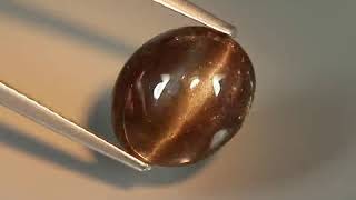 Камень скаполит "Кошачий глаз" натуральный 5.13 карат арт.20428 Камень скаполит "Кошачий глаз" натуральный 5.13 карат арт.20428